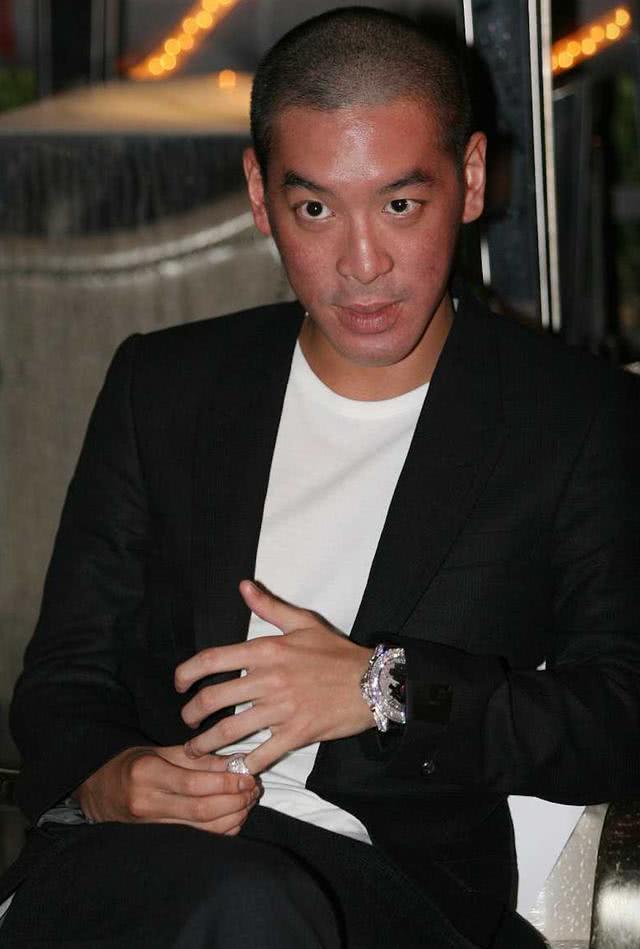 34岁麦浚龙分手阿娇11年拒回应对方闪离，曾倾尽所有仍不及陈冠希