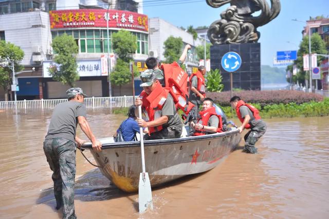 江津区|直击江津洪峰过境丨今天，你们辛苦了!