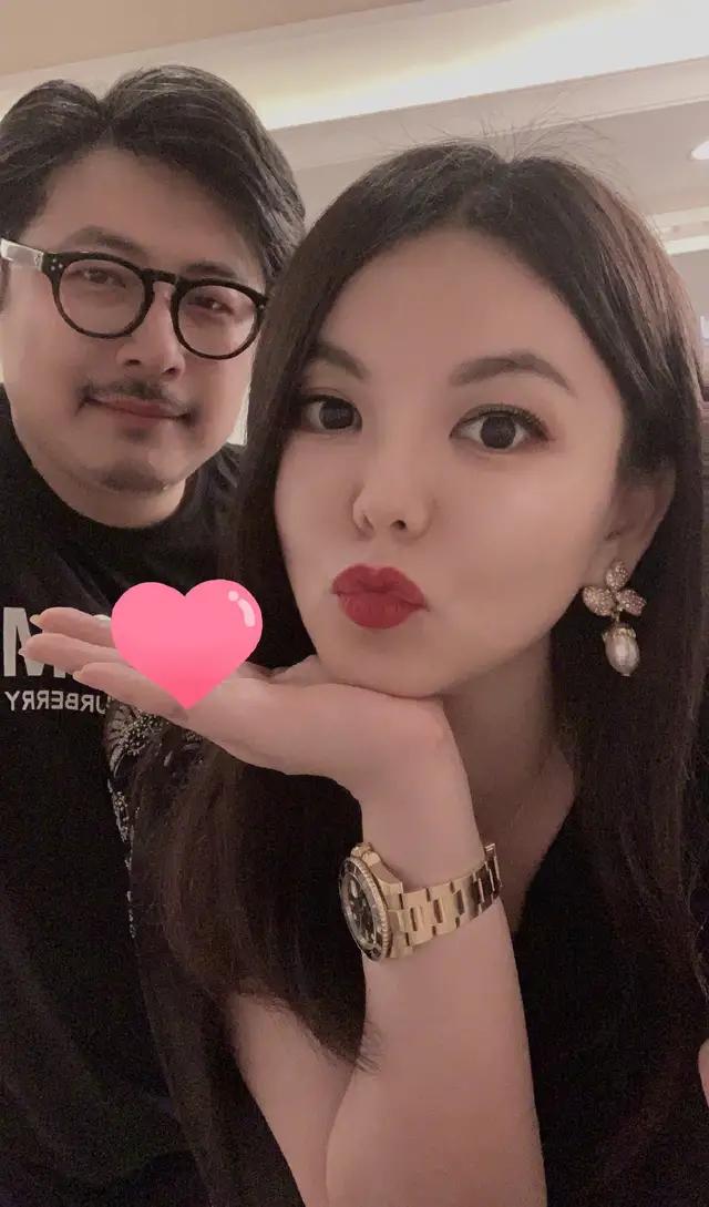 王岳伦壁咚美女李湘没表态，好友当事人还原现场：喝多了没出轨