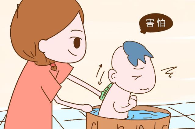 从宝宝洗澡时的表现，可以看出将来的“性格”，你家娃属于哪种？