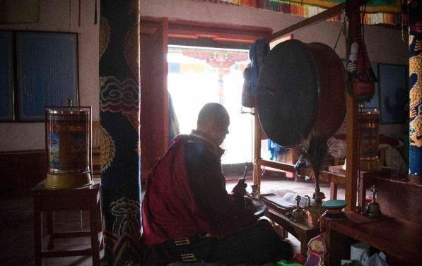 ��һ����𣬼���������Ψһ����ɳĮ���������ֻΪ�����ı���