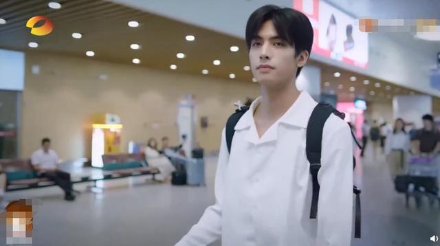 回国|《以家人之名》 凌霄回国齐明月接机