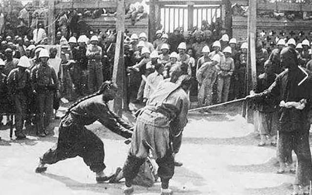 成年人最大的悲哀，就是突然发现自己成了鲁迅