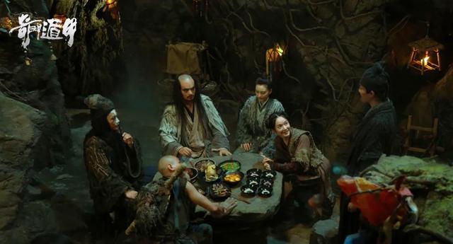 “吸金”5303万，2020版《奇门遁甲》有何“奇招”？