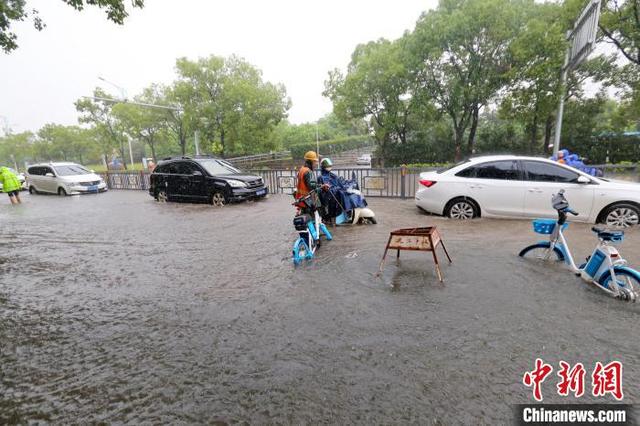 强降雨致江西18.3万人受灾“最美乡村”婺源所有景点暂停营业