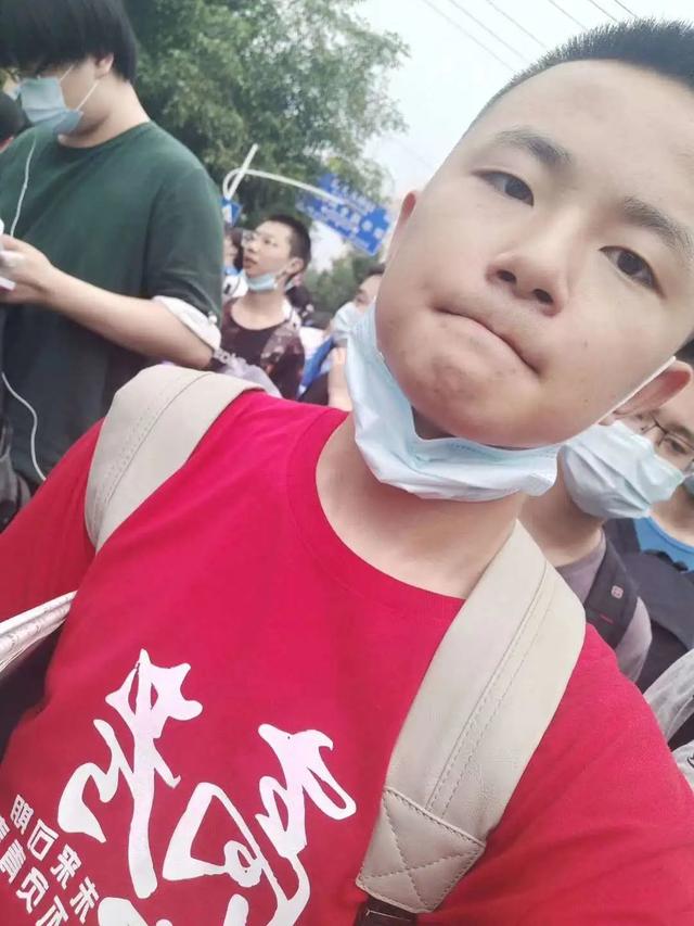 乘风破浪的高考生们：“我没有不够努力的负罪感”
