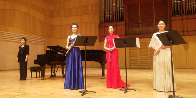 楊樹元長笛藝術五十年師生音樂會在鄭州舉行