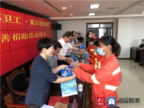 夏送清凉！济宁市300余家广联医药为环卫工设置歇脚点