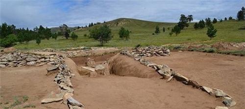 陕西村民发现2000年古墓，出土山海经异兽，西方专家质疑：不可能