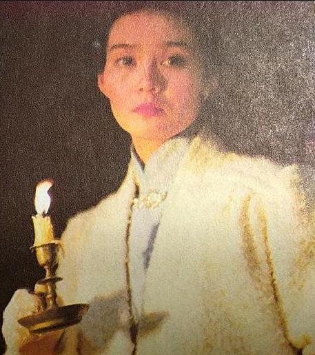 “悲情女皇”潘虹新剧开播，66岁的她至今单身无子，已皈依佛门