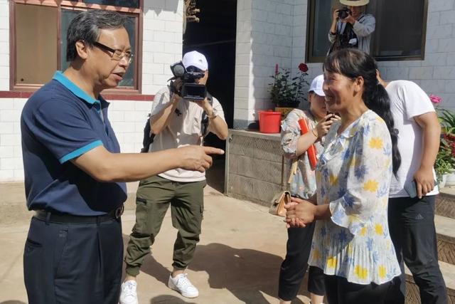 央视书画频道重磅报道2020年“交响丝路 · 问道崆峒”平凉崆峒文化旅游节系列活动
