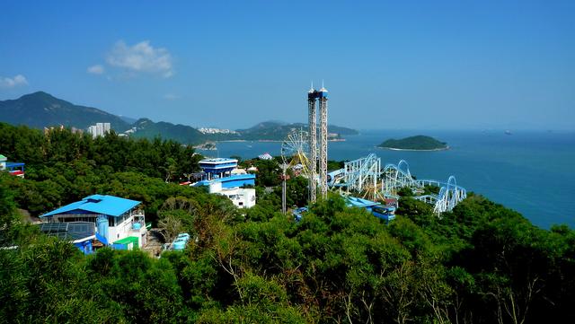 香港海洋公園好玩些還是廣州長隆好玩些,區別在哪