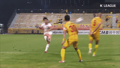 争议！K联赛再现门线悬案，谁偷走了江原FC的胜利