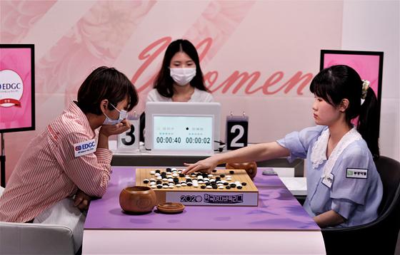韩国女子联赛金彩瑛白赢了 首尔1比2负仁川