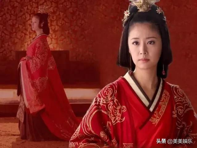 真性情？发文怒斥代拍，和杨幂亲密互动否认不