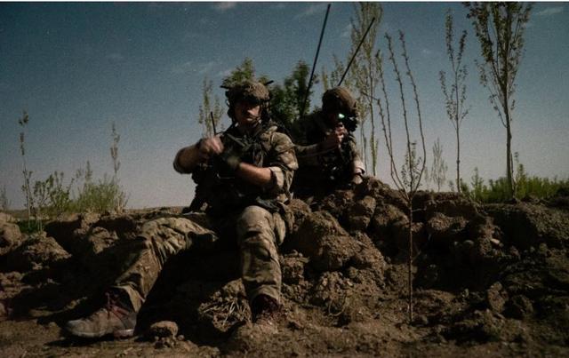 恐怖分子袭杀医院，护士婴儿倒血泊中，美军却不管不顾加速撤军