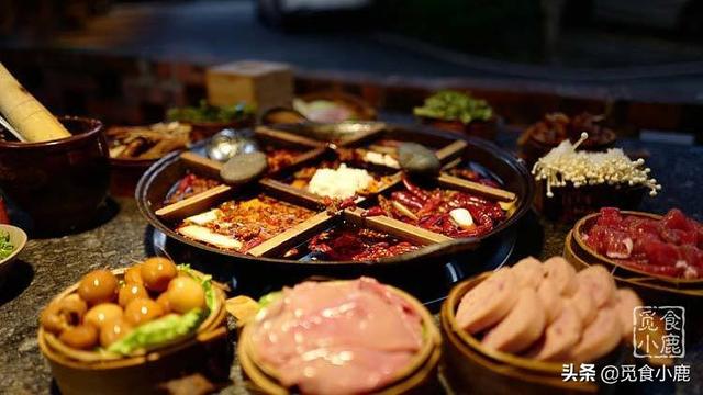 来重庆，本地人告诉你那些不得不吃的重庆美食，让你体验舌尖美味
