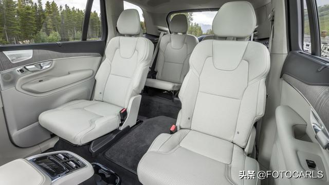 全新升级volvoXC90 T8版实拍视频，紫水晶档把较大 闪光点，标准配置空气悬架