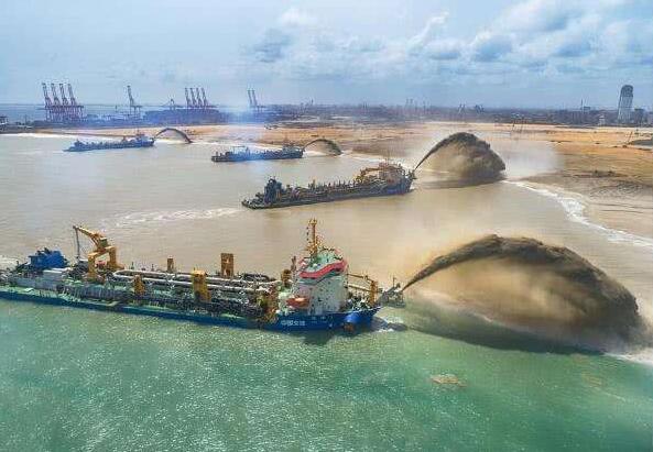 南海3000亿填海工程被叫停，女博士一妙计变废为