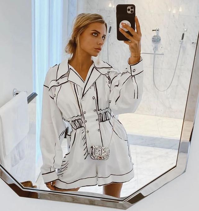 FENDI 从靠皮草起家到放弃皮草市场，如今靠跟随潮流又红了一波