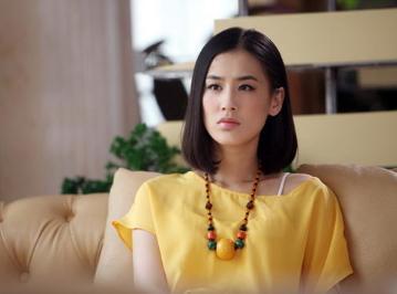 头部|黄圣依拍戏时头部受伤！被道具砸头血流不止 隔着屏幕都能感到非常疼