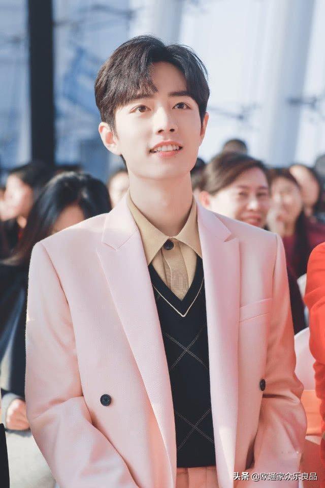 肖战不畏流言，再次发文致敬成为最好自己，真成了五四好青年？