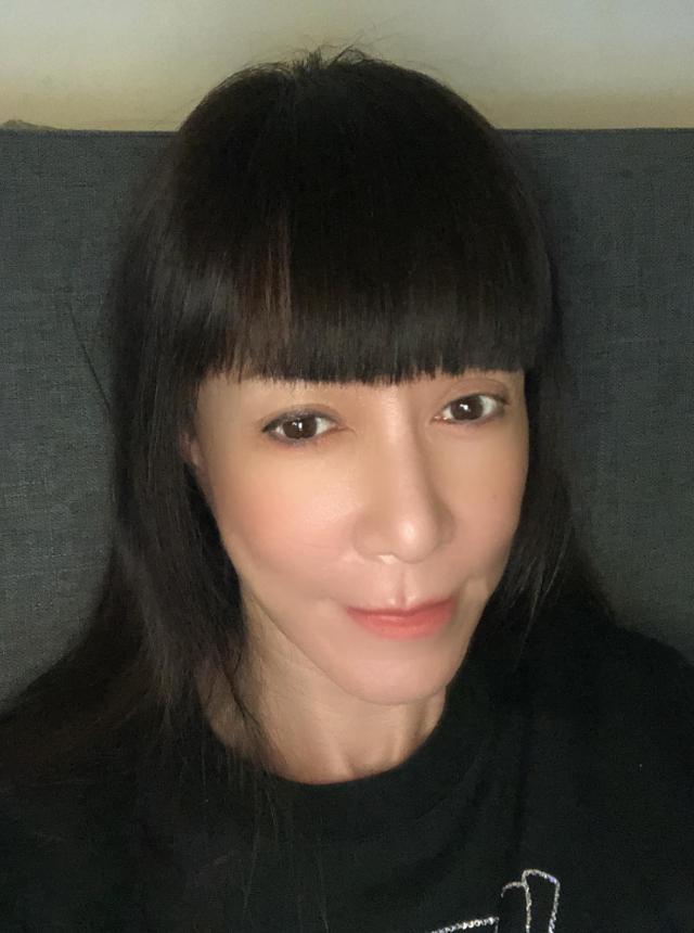 59岁罗霈颖惊传离世，生前最后自拍照曝光，留下五套房子价值3亿