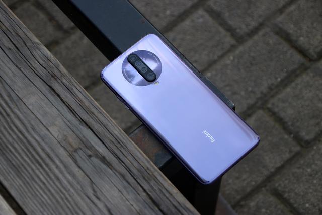 卢伟冰公布好消息，双模5G+首发高通7nm EUV芯片，价格感人