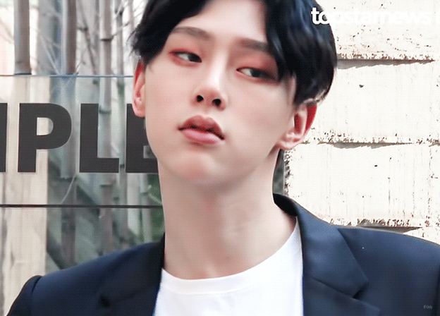 提起《女神降临》的林龙,无条件会想起的男团爱豆 51韩团 – 韩国娱乐