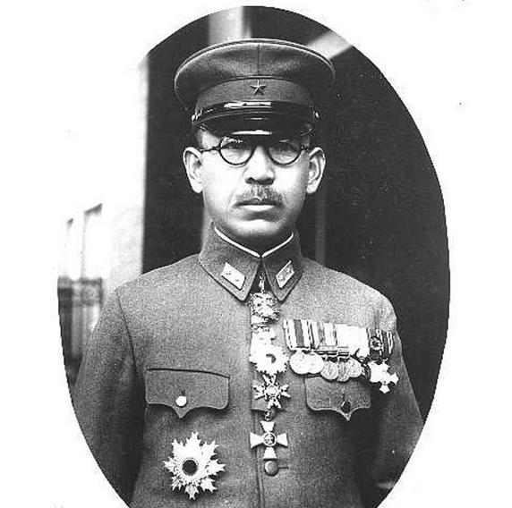 手握百萬大軍的崗村寧次，得知日本天皇想投降后，下達了一項軍令
