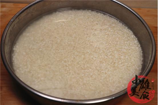 蒸米饭到底冷水还是热水？很多人一直放错了，难怪米饭不香不软