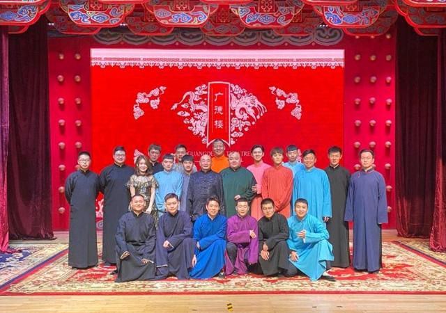 青曲社终于领先德云社一次，苗阜转发好消息，青曲社要开箱演出了