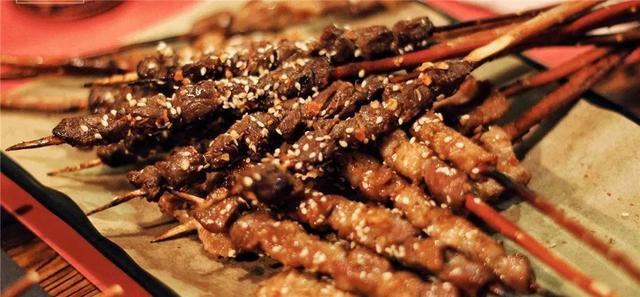 高分美食综艺强推，让人嘴馋到不行，手上的肉