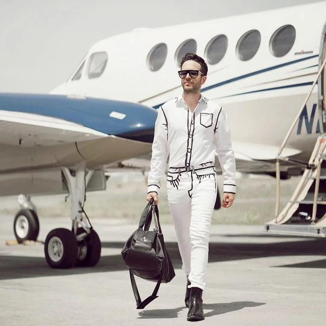 FENDI 从靠皮草起家到放弃皮草市场，如今靠跟随潮流又红了一波