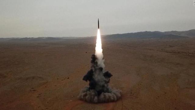 龙凯锋：中国试射DF-26，猎枪准备好了，就等豺狼的航母上门来