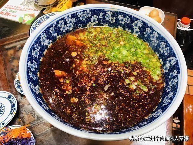 兰州15家最好吃的牛肉面排行榜，据说每家都排长队！