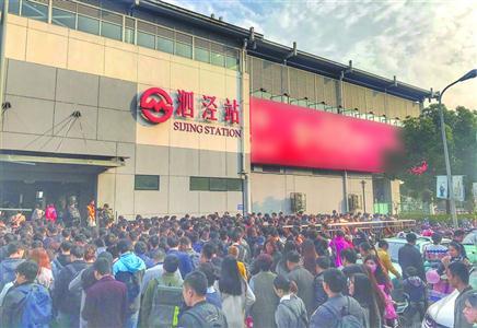 探讨上海轨道交通9号线在松江的拥挤：运力不足