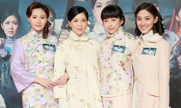 前TVB花旦蘇玉華與男友注冊結(jié)婚，結(jié)束24年長跑，曾說不需要結(jié)婚