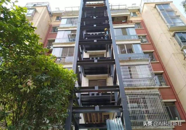 拆迁暴富已成历史，4万亿资金入市，住在这类小