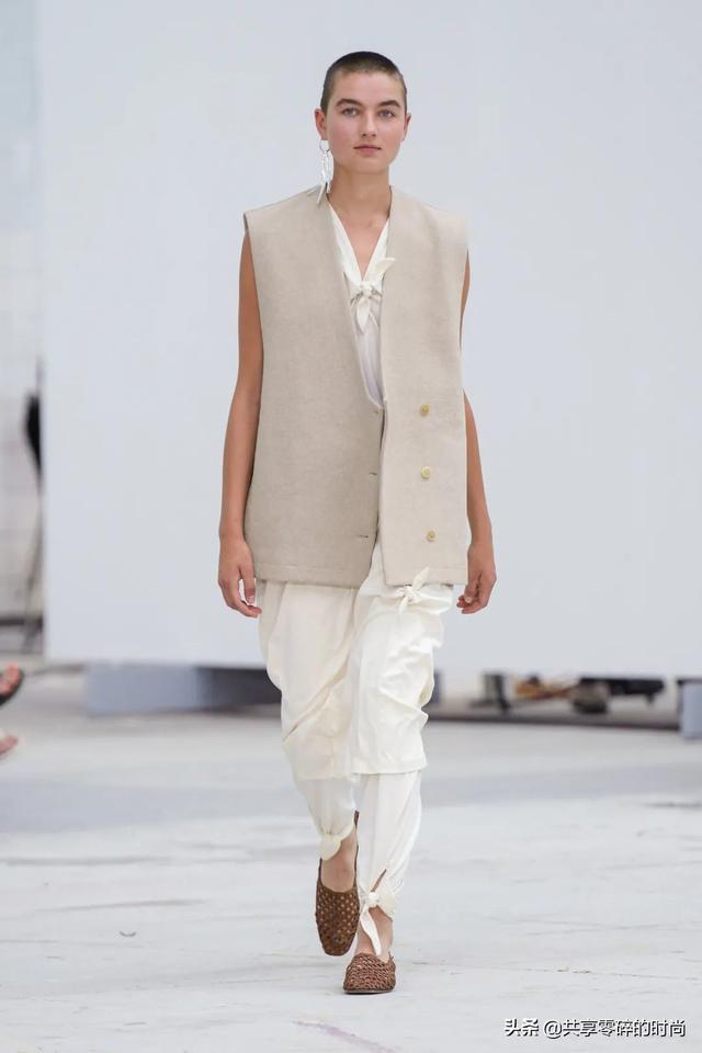 「品牌秀场」┊ Mark Kenly Domino Tan2021年春夏时装秀
