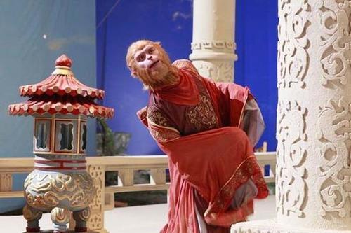 朝石猴有礼貌的拜见,都叫它"千岁大王"表示猴员的尊敬