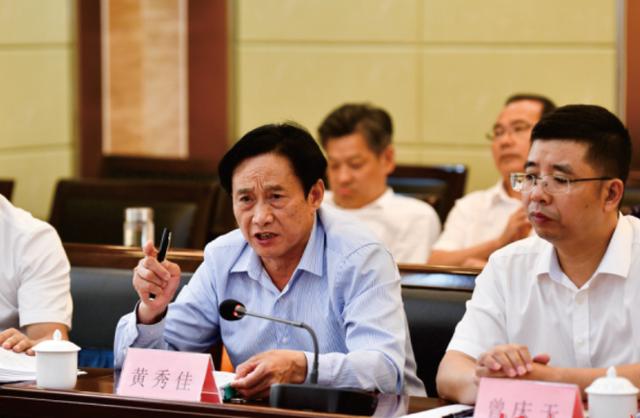 常委会组成人员专职化建设的怀化探索