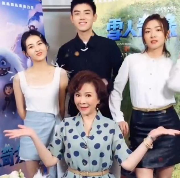 蔡明家进贼了？诈出"老公"私房钱！潘长江罕见坦言：我离不开她
