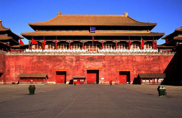 建国后选定新首都，共有十余座城市入选，为何