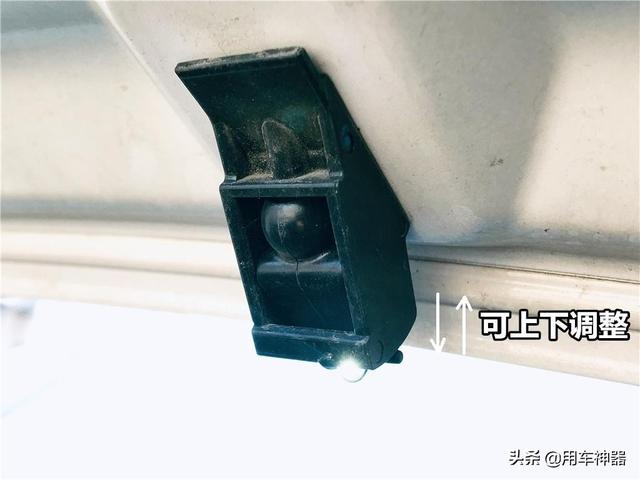 雨刮器擦不干凈就要“換”,？這樣處理比換雨刮更有效