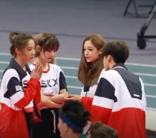 王艺瑾|何洛洛回复王艺瑾道歉 不依不饶的粉丝是几个意思？饭圈戾气为何这么重？