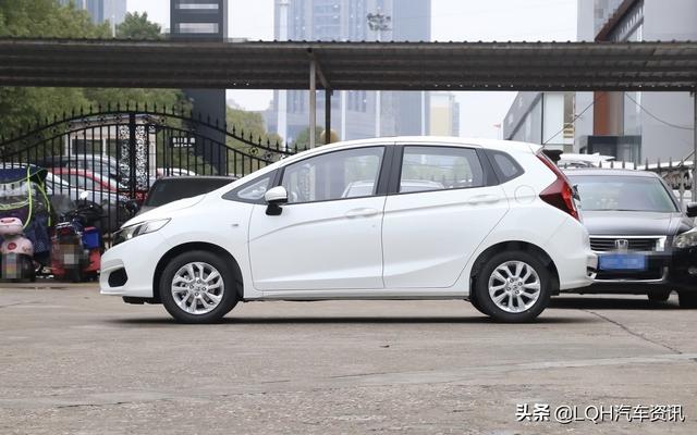 最合适家用的两款日系车，低至7.38万，威驰、飞度怎么选？