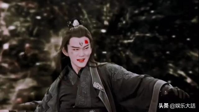 玲珑为何夜夜梦到乌童？翻看《琉璃》原著才知她们的感情有多复杂