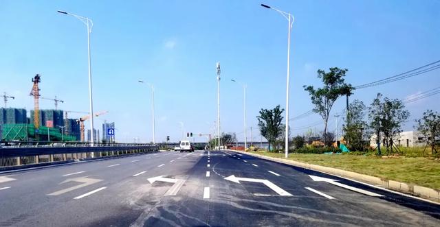 桃新大道快速路八月湖路至昌南大道段预计年底前通车