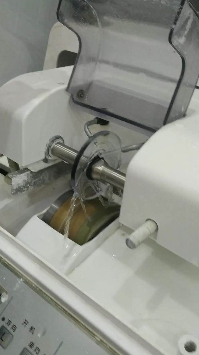 制作眼镜流程(眼镜加工流程视频教程)